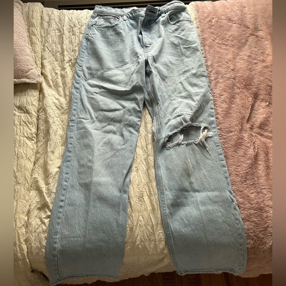 Abercrombie & Fitch the ‘90s straight ultra high rise